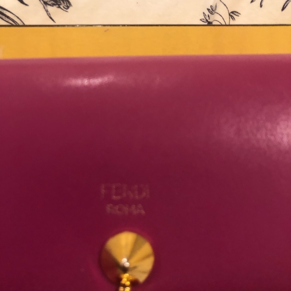 New in Box Fendi wallet - Picture 5 of 8